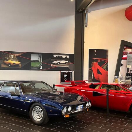 Museo Lamborghini esterno con nuova infrastruttura Wi-Fi 6